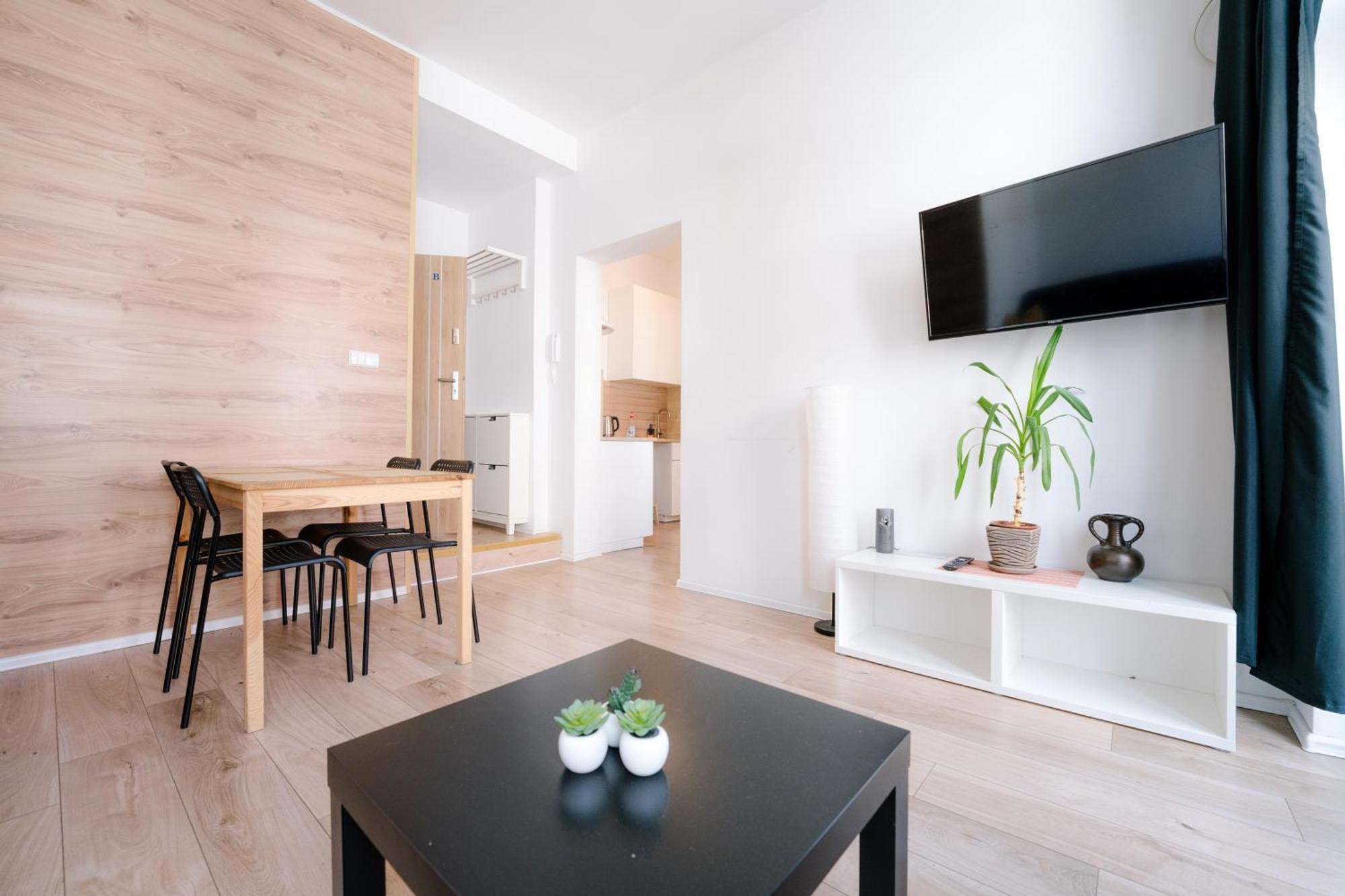 Cosy Balcony Apartment Грудзьондз Екстер'єр фото